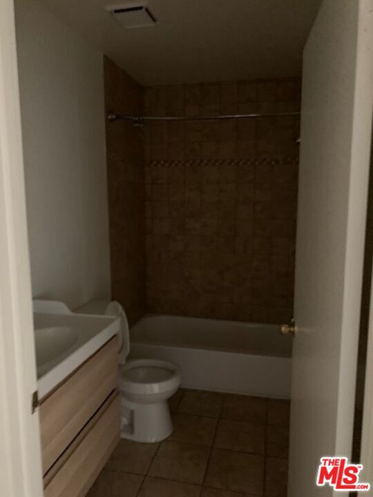 Photo - 922 N Hudson Ave Unit 12