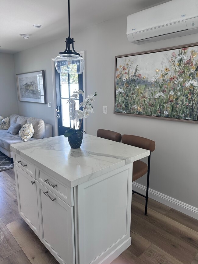 Photo - 210 S Orchard Dr