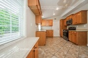 Photo - 548 Galsworthy St