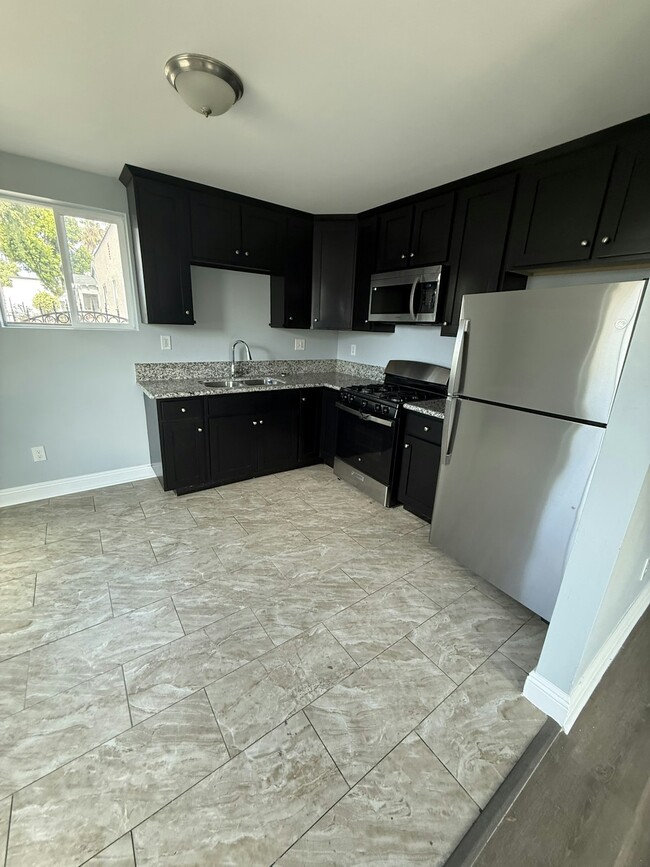 Photo - 1727 W 84th Pl