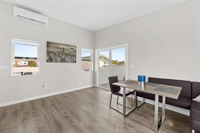 Photo - 5621 Dorothy Dr Unit 5621