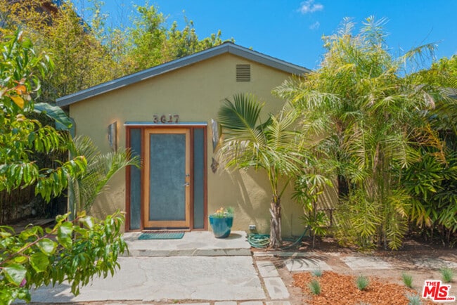 Building Photo - 3617 Maplewood Ave