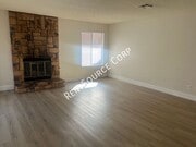 Photo - 43837 David St