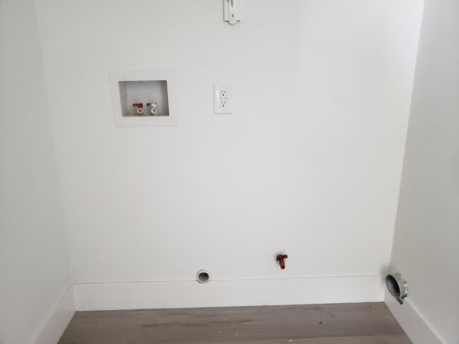 AVALON (10960) - AVALON (10960) Unit AVALON (10962 B1)