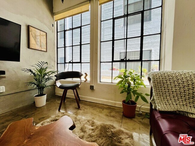 Photo - 746 S Los Angeles St Condo Unit 302