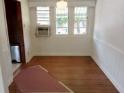 Dining room - 737 N Avon St