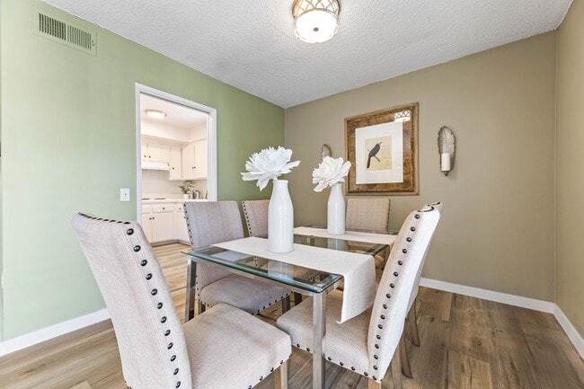 Photo - 972 E California Blvd