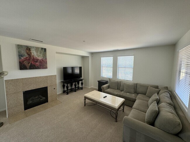 Photo - 3253 Via Giorna