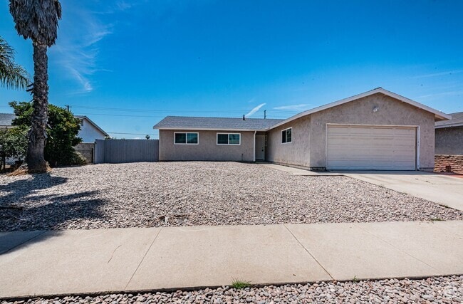 Building Photo - Modern Renovated 4BR Home in Oceanside – P...