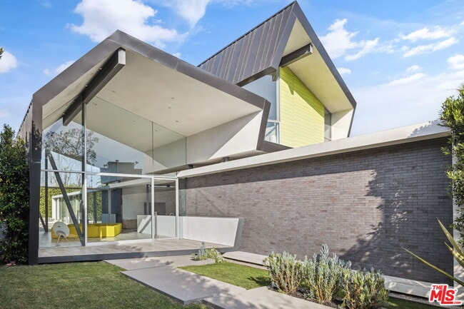 Photo - 3660 Inglewood Blvd