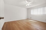 Photo - 1723 S Barrington Ave Unit 01
