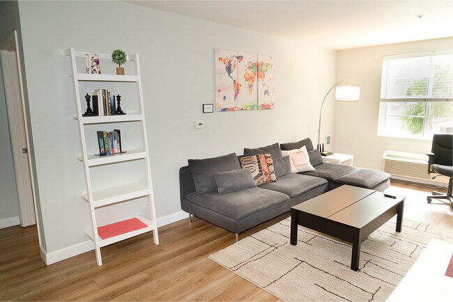 Photo - 1435 India St Unit 204