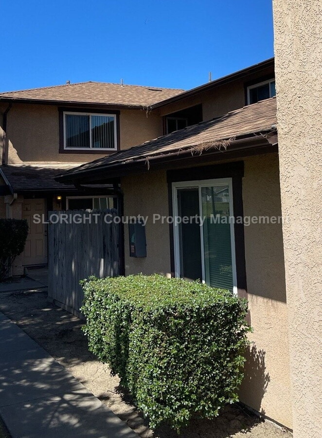 2 Bedroom / 1.5 Bath Apartment in Lompoc - 2 Bedroom / 1.5 Bath Apartment in Lompoc Unit 4