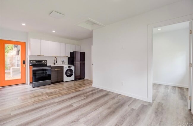 Building Photo - 20648 Cantlay St