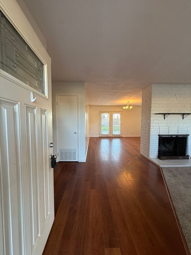 Photo - Orcutt Single Story Home on Cul-de-Sac with a Large Yard