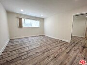 Photo - 439 S Oakhurst Dr