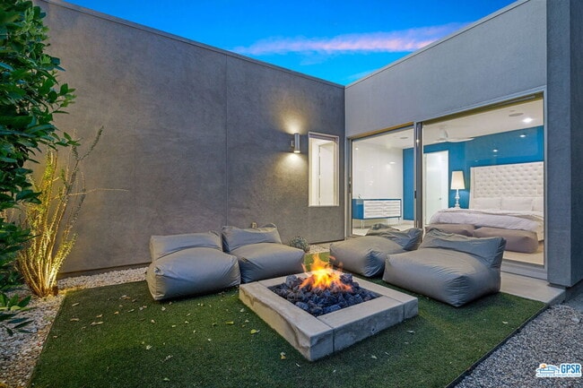 Photo - 939 Bernardi Ln