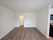 Photo - 2009 Carnegie Ln Unit 8