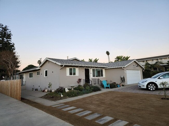 Building Photo - 67 College Dr Unit 67 College Dr