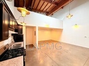 Photo - 1734 N Main St