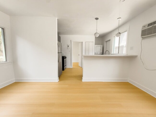 Photo - 4730 St Charles Pl Unit 4730 1/8a