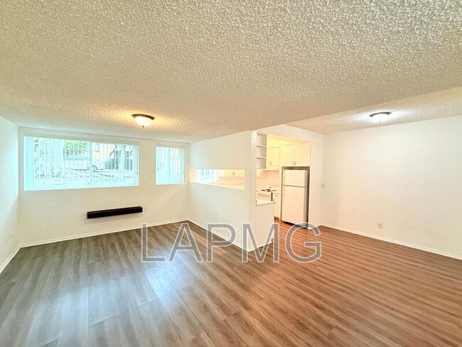 Photo - 808 Princeton St