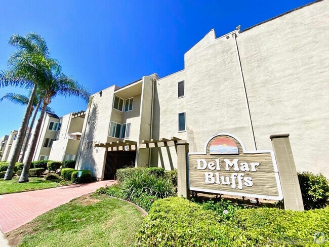 Building Photo - 13754 Mango Dr Unit 202 Rental