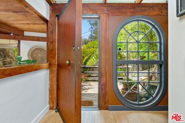 Photo - 516 Latimer Rd