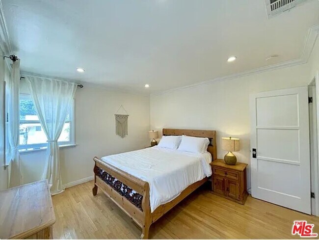 Photo - 816 17th St Unit 2A