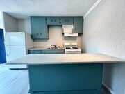 Photo - Beautifully renovated 3 bedroom unit in La... Townhome