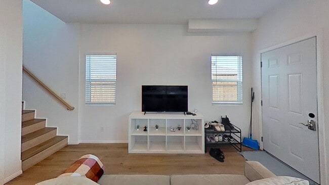 Photo - 5123 Tipton St