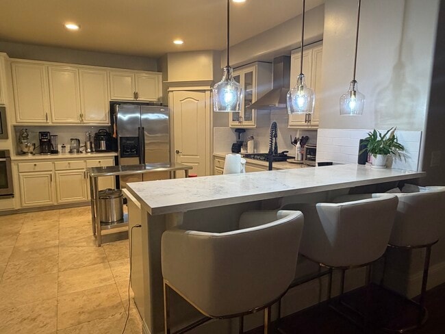 Photo - 825 Goodchild Ln