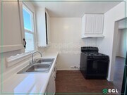 Photo - 315 W Queen St Unit B