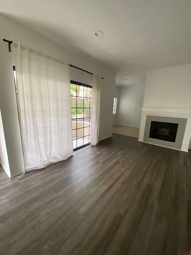 Photo - 930 S Venice Blvd Unit 110