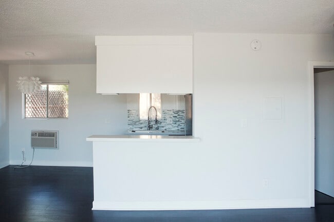 Photo - Carlyle Apartments