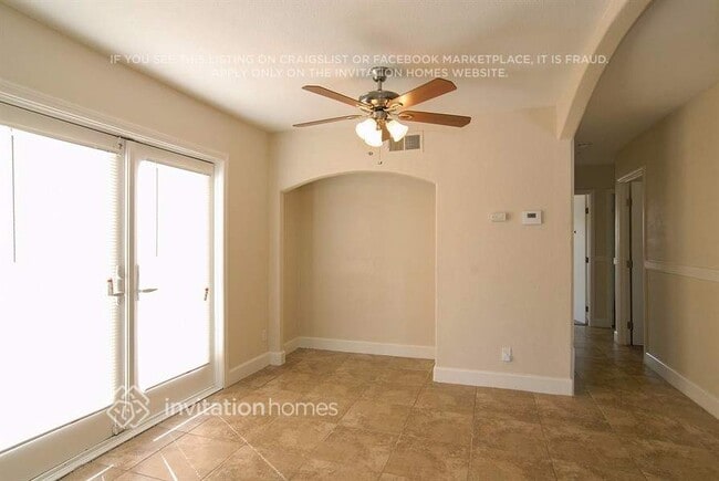 Photo - 960 Twining Ave