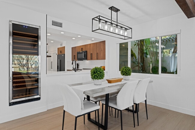 Photo - 352 Forest Hills Dr