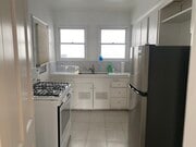 kitchen - 1206 Beverly Green Dr Apartments