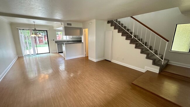 Photo - 2424 Santa Ana Ave