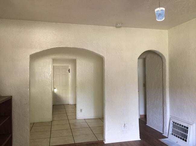 Photo - 33141 Case St