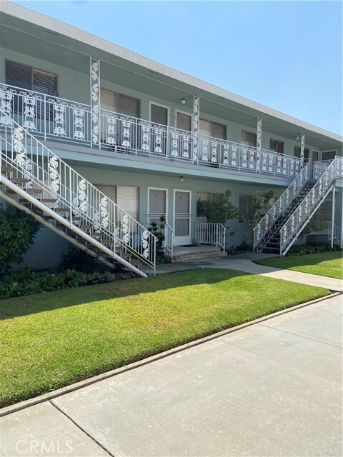 Building Photo - 1032 Arcadia Ave