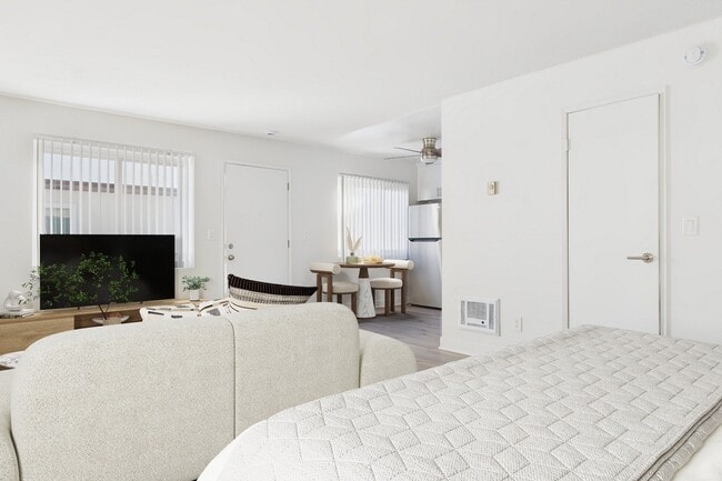 Photo - Gilmore Apartments Van Nuys