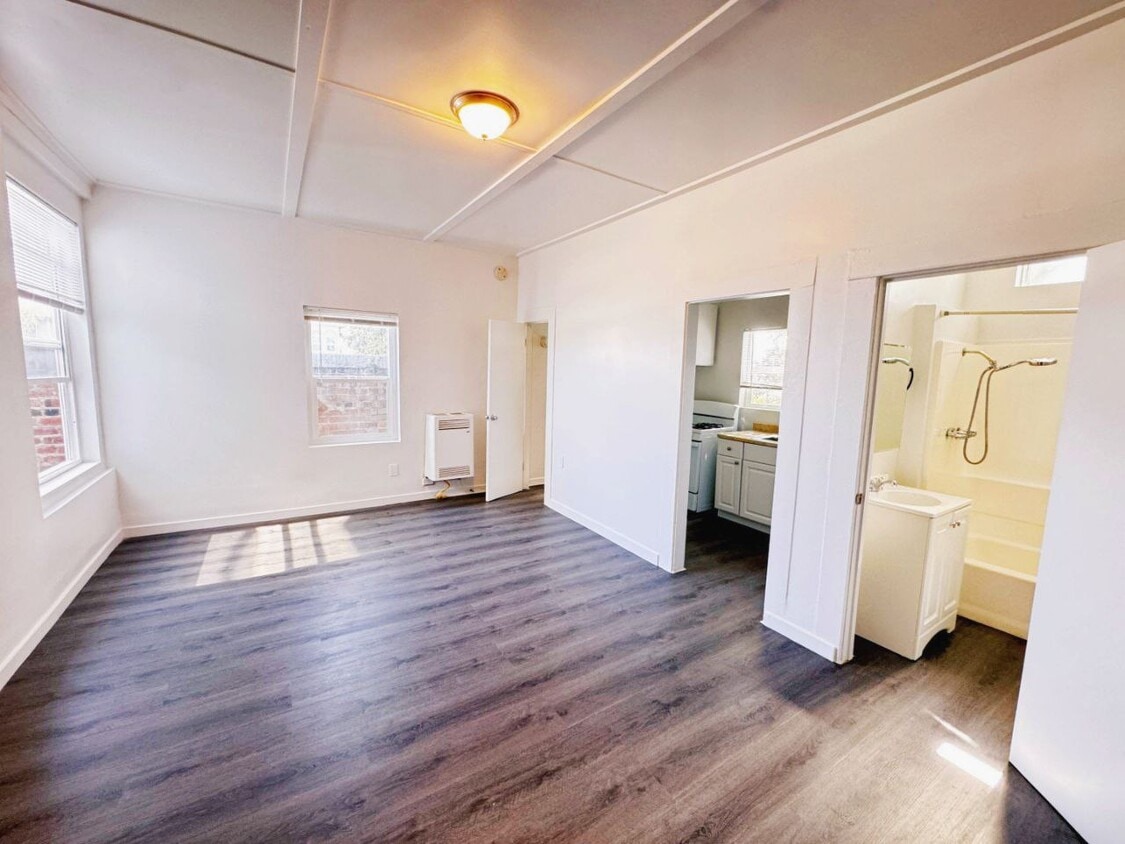 Floor Plan - Studio