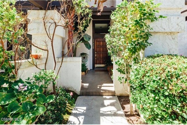 Photo - 17248 Palisades Cir Townhome