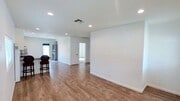 Photo - 3189 Sanchez St N