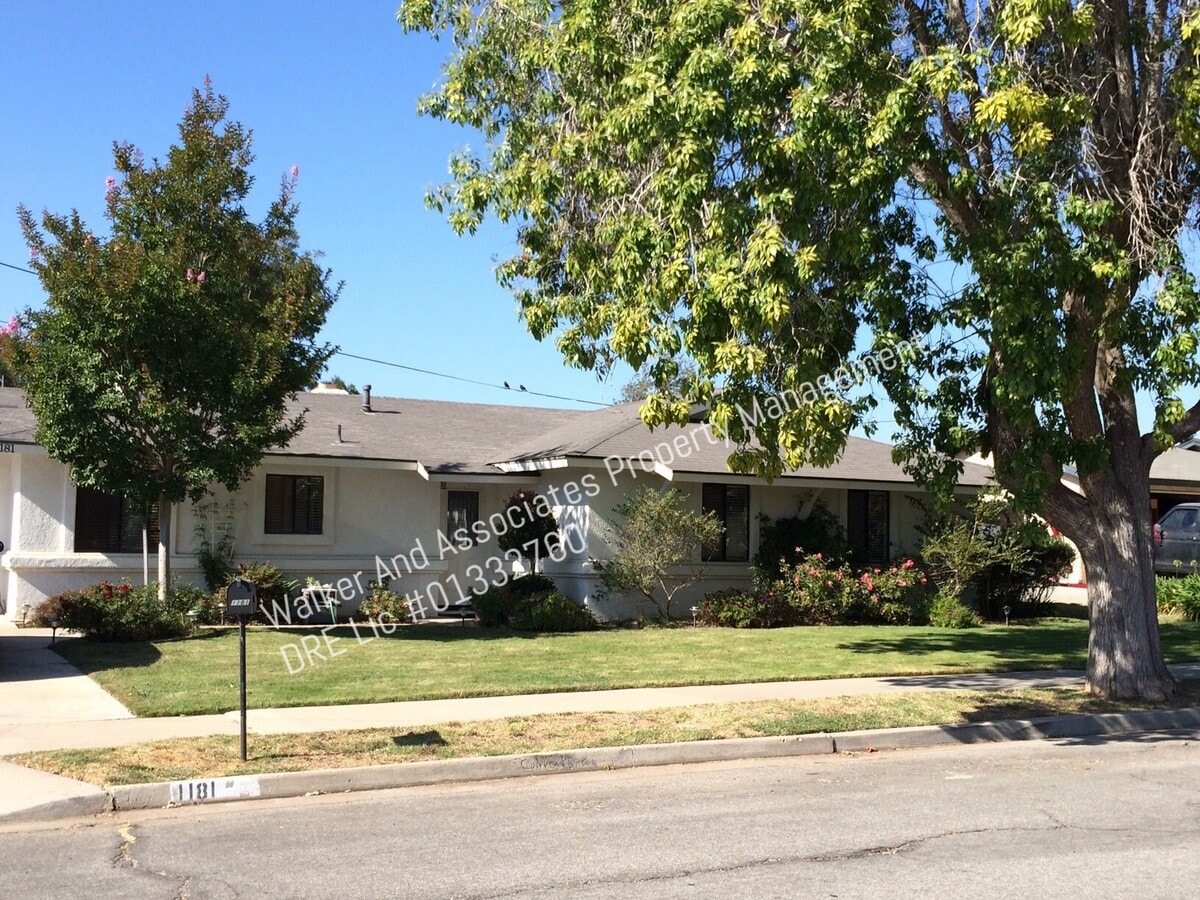 Photo - 1181 Royal Oak Rd