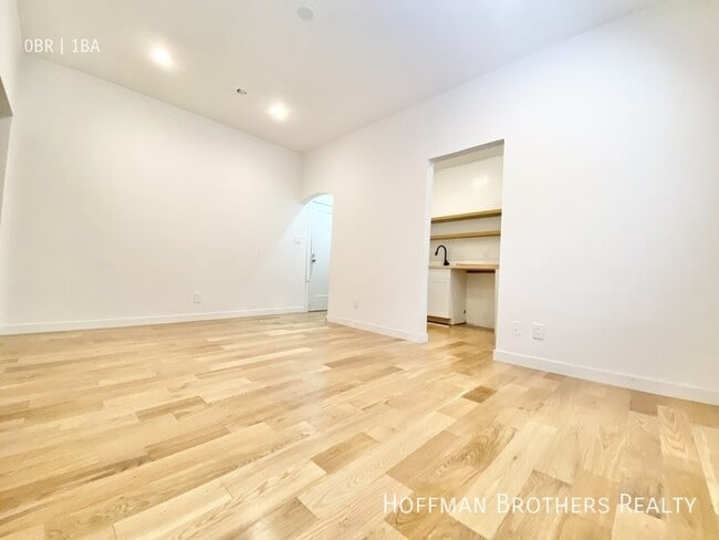 Photo - 1001 Hyperion Ave Unit 107