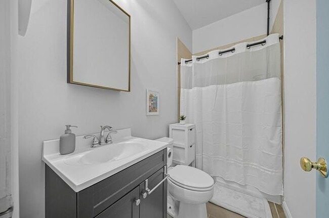 Photo - 2949-2955 Logan Ave