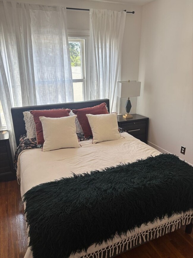 Photo - 4865 Unit 4867