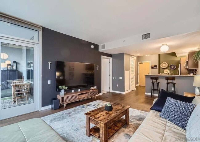 Photo - 321 10th Ave Unit 904